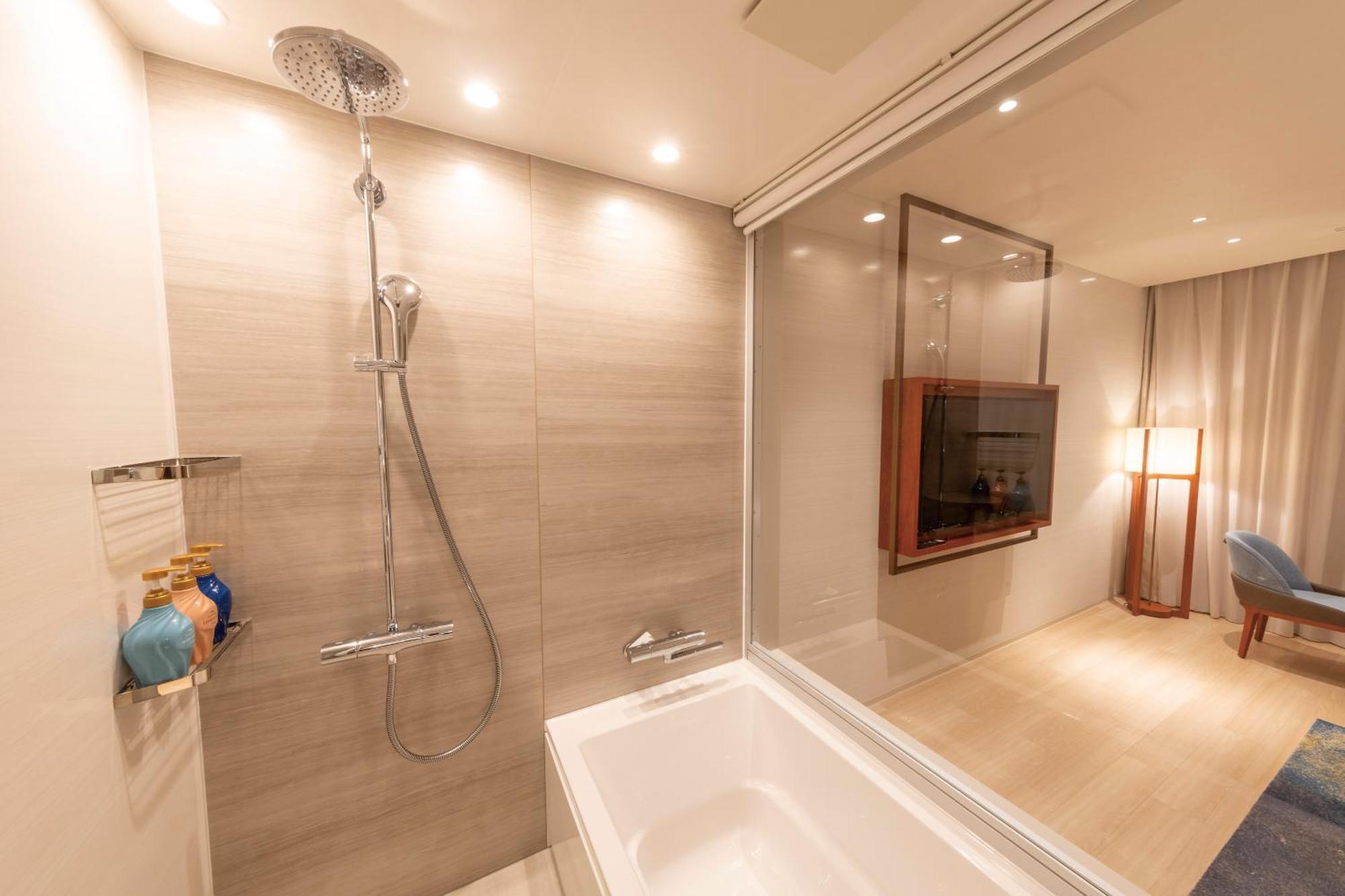 Hotel Springs Makuhari Premier Chiba Esterno foto
