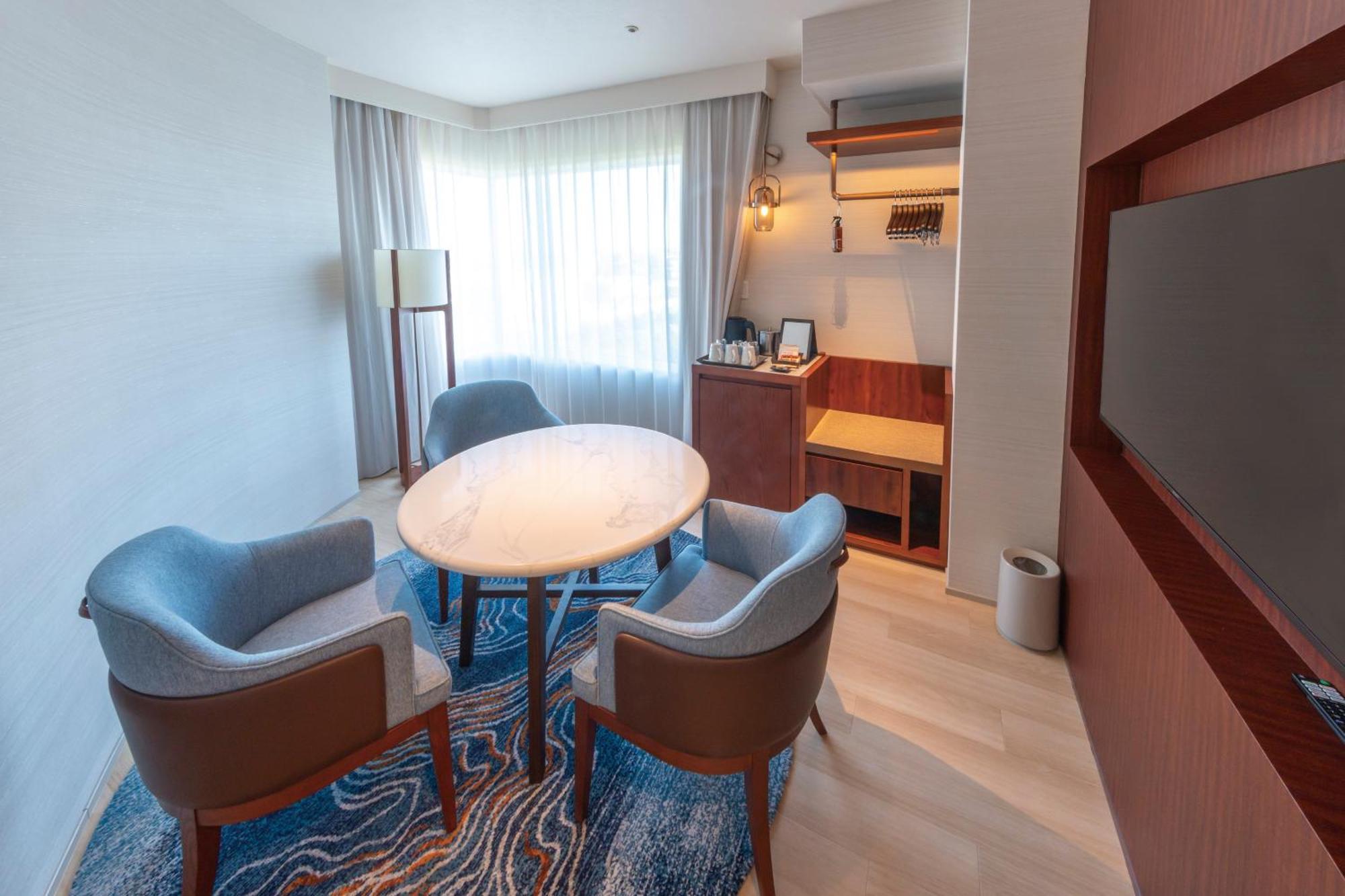 Hotel Springs Makuhari Premier Chiba Esterno foto